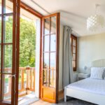 grd chambre lit balcon(1)